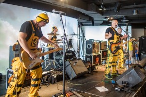 otvinta_den_nezalezhnosti_amster